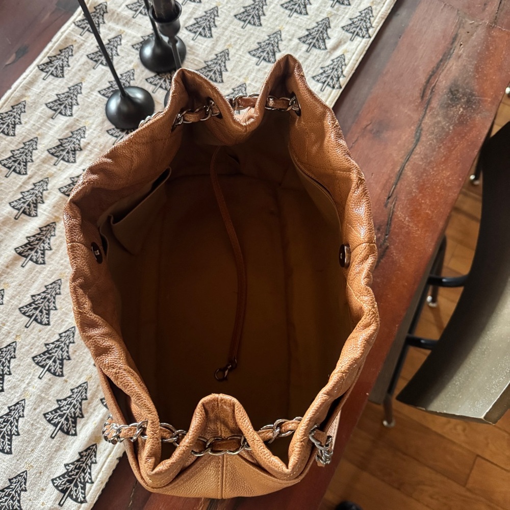 CHANEL Pebbled Leather Shoulder Bag- great condition Orig Price $4,300 - Picture 5 of 14